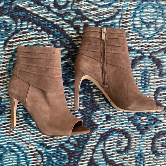 NWOB Taupe suede open toe booties - Picture 1 of 5